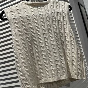Freshman Cable Knit Sweater in Cream